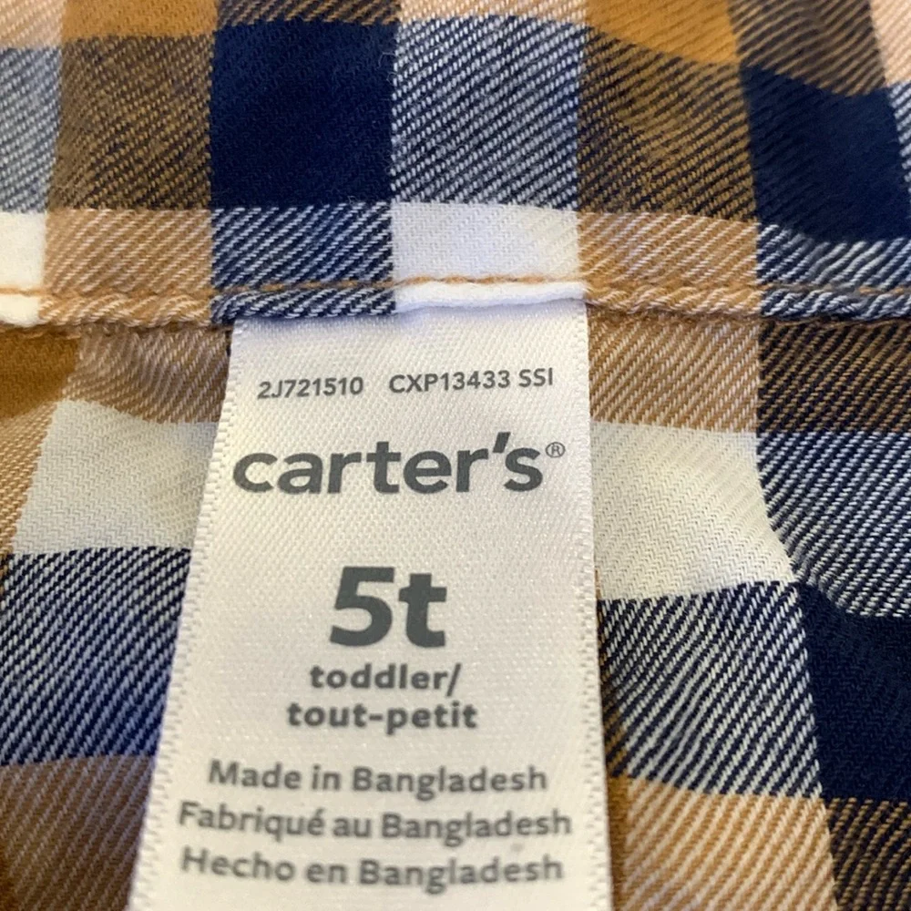 ⭐️Toddler Boy Carter’s 2 -Piece Plaid Button Down Shirt & Jeans 5T⭐️
